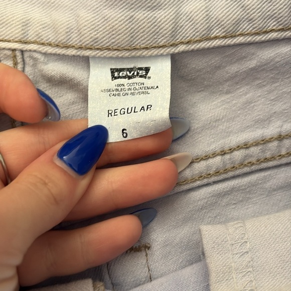 Vintage Levi's Denim Shorts - Picture 2 of 6